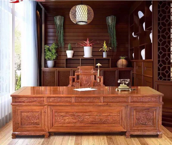 红木办公桌哪种比较好，价格多少？