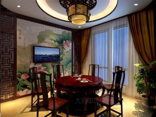 中式风格装修家庭餐桌选圆形还是方形？
